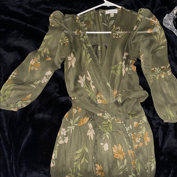 Calvin Klein Dresses & Skirts - Calvin Klein Olive Floral Long Sleeve Dress